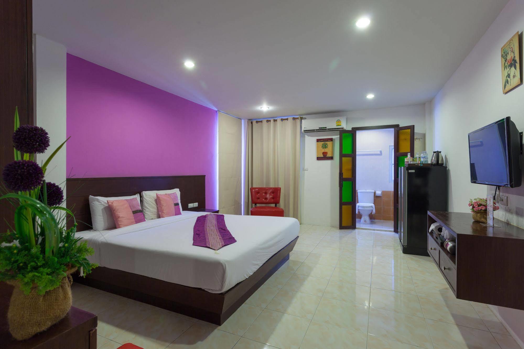 Islanda Boutique Hotel Patong Ngoại thất bức ảnh