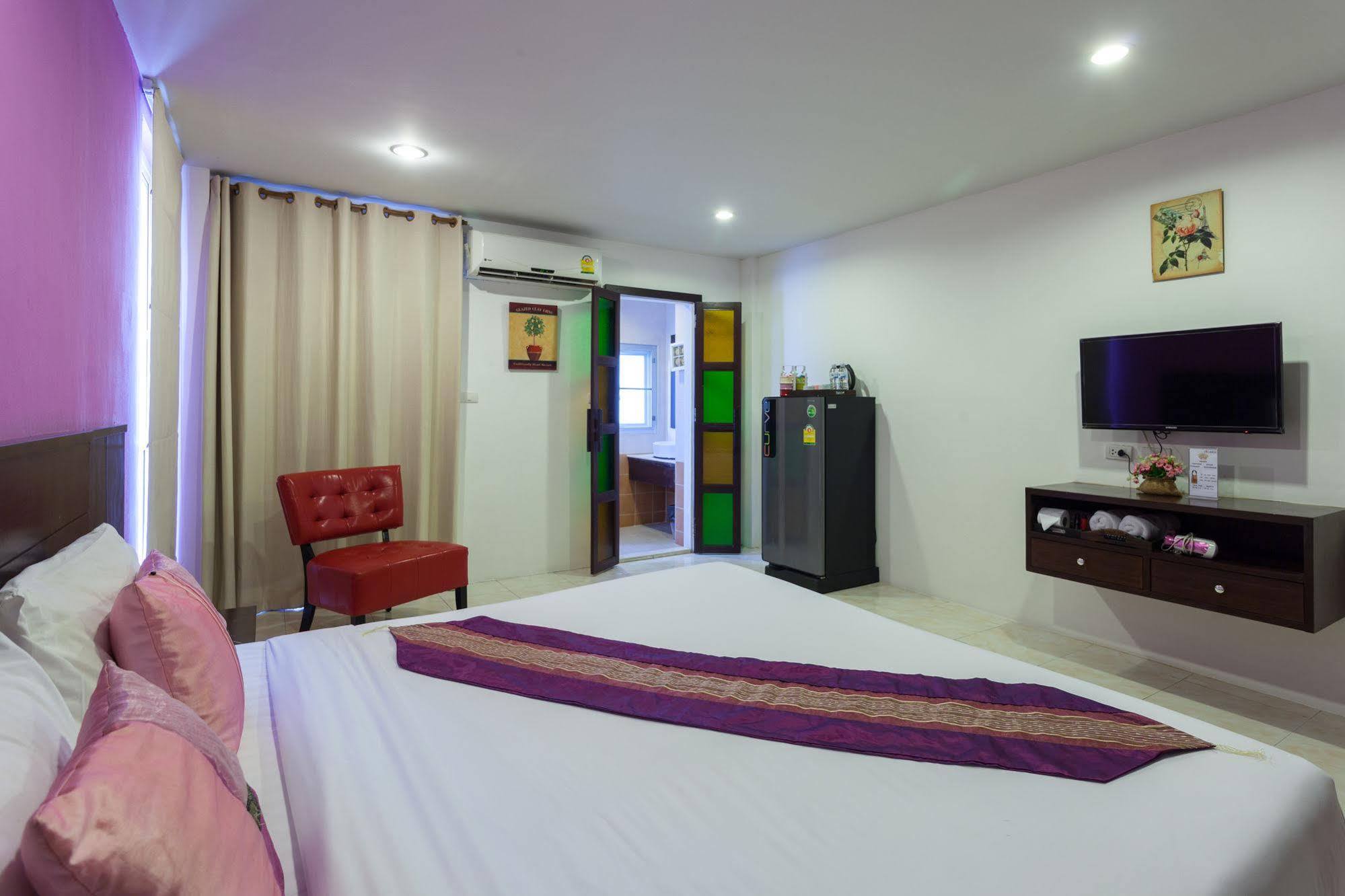 Islanda Boutique Hotel Patong Ngoại thất bức ảnh