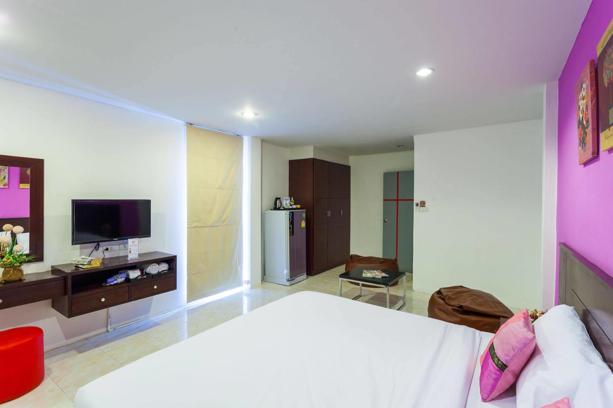 Islanda Boutique Hotel Patong Ngoại thất bức ảnh